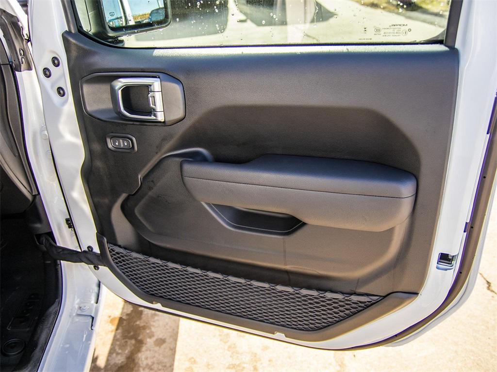 new 2026 Jeep Gladiator car, priced at $49,135