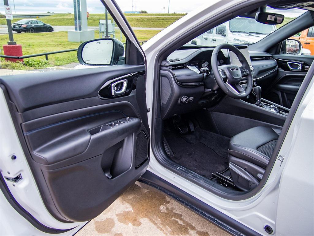 new 2026 Jeep Compass car, priced at $31,190