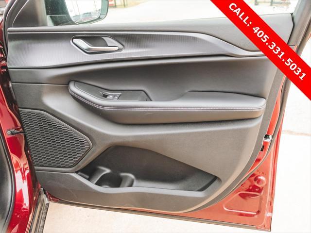 new 2025 Jeep Grand Cherokee L car, priced at $44,006