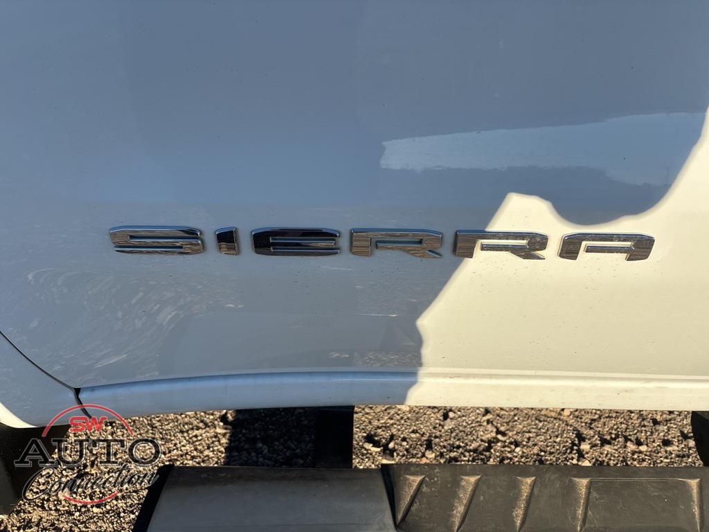 used 2024 GMC Sierra 1500 car, priced at $28,900