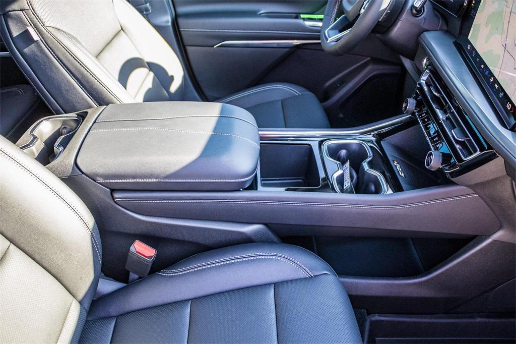 new 2026 Chevrolet Traverse car, priced at $48,954