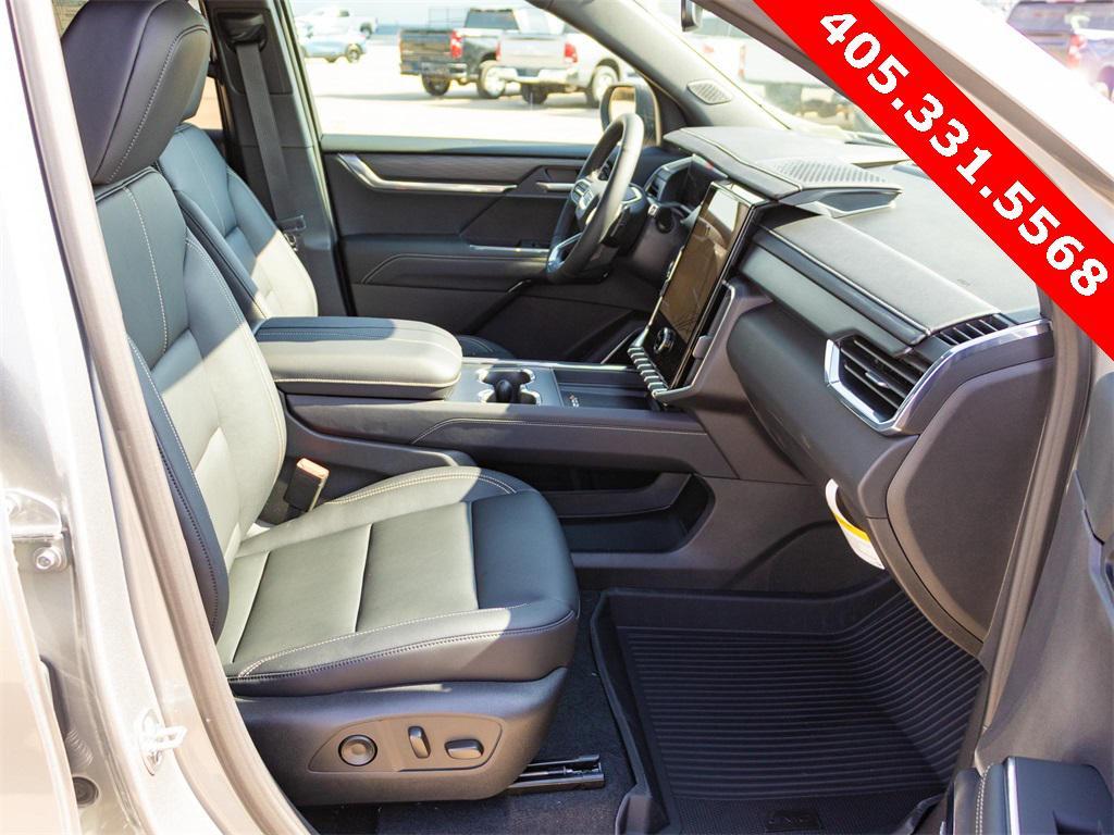 new 2025 GMC Acadia car, priced at $48,815