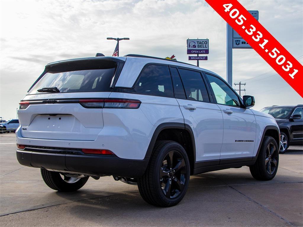 new 2025 Jeep Grand Cherokee car, priced at $39,180