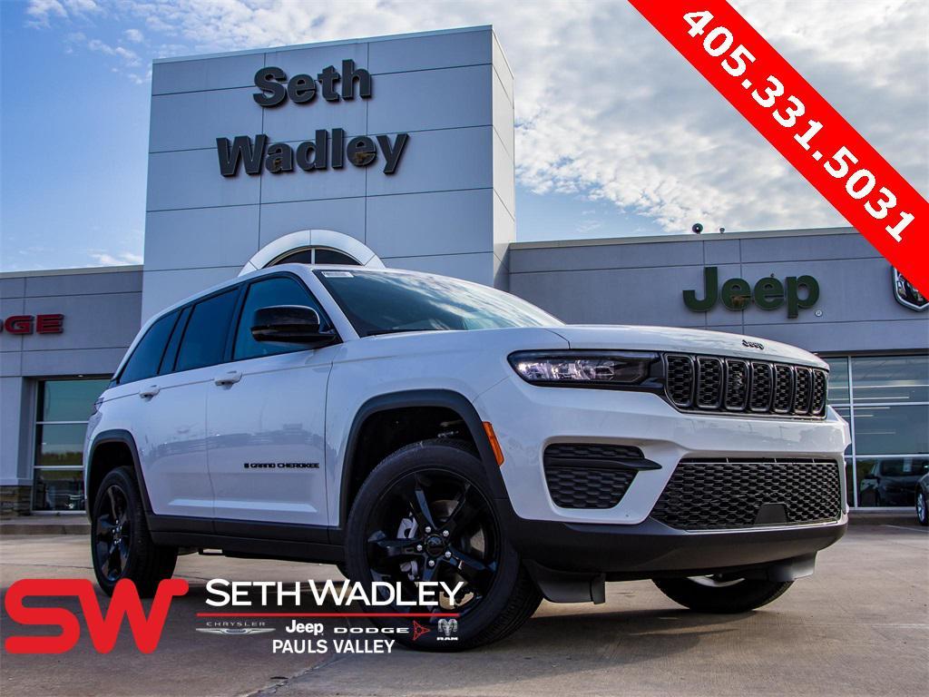 new 2025 Jeep Grand Cherokee car, priced at $39,180