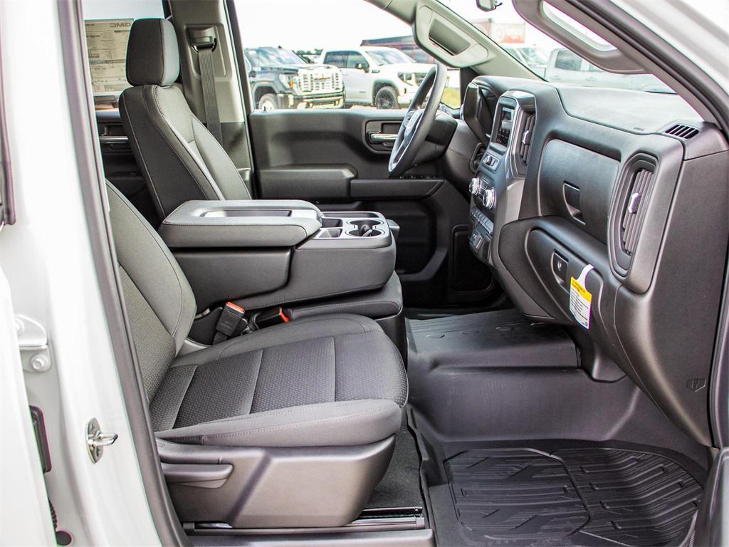 new 2026 GMC Sierra 1500 car, priced at $45,073