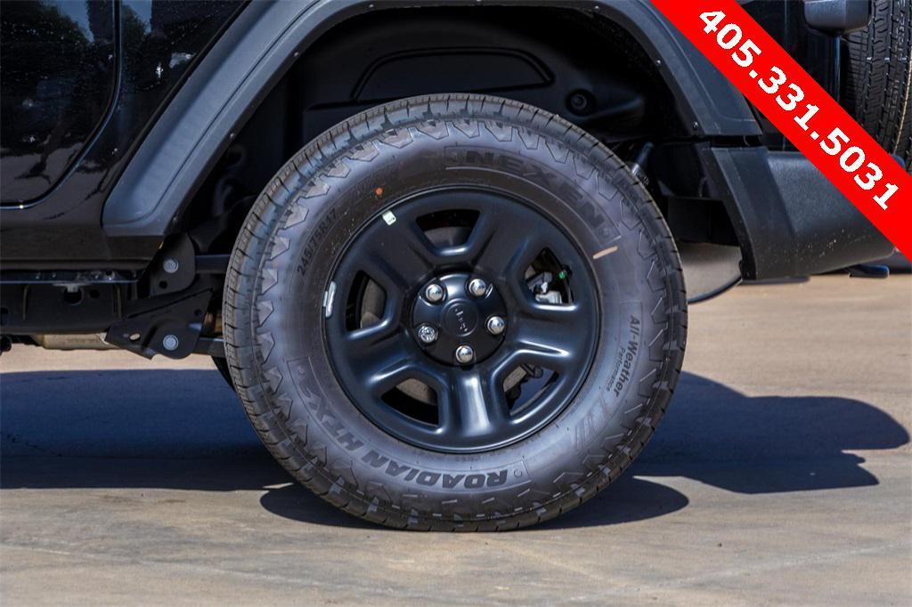 new 2025 Jeep Wrangler car, priced at $39,400