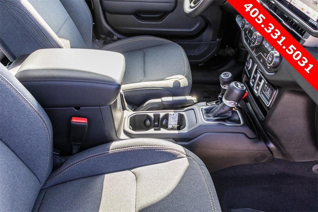 new 2025 Jeep Wrangler car, priced at $39,400