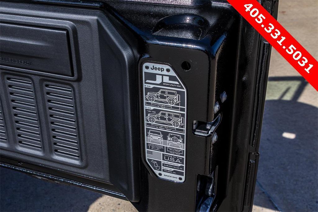 new 2025 Jeep Wrangler car, priced at $39,400