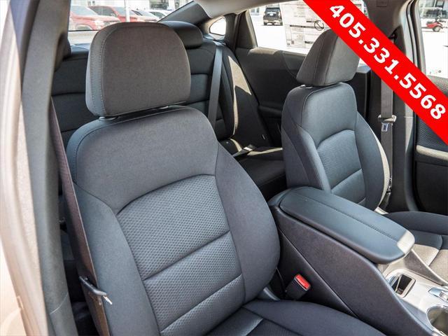new 2025 Chevrolet Malibu car, priced at $27,820