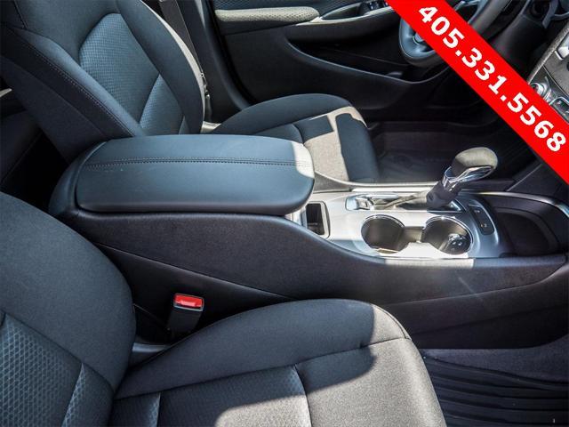 new 2025 Chevrolet Malibu car, priced at $27,820