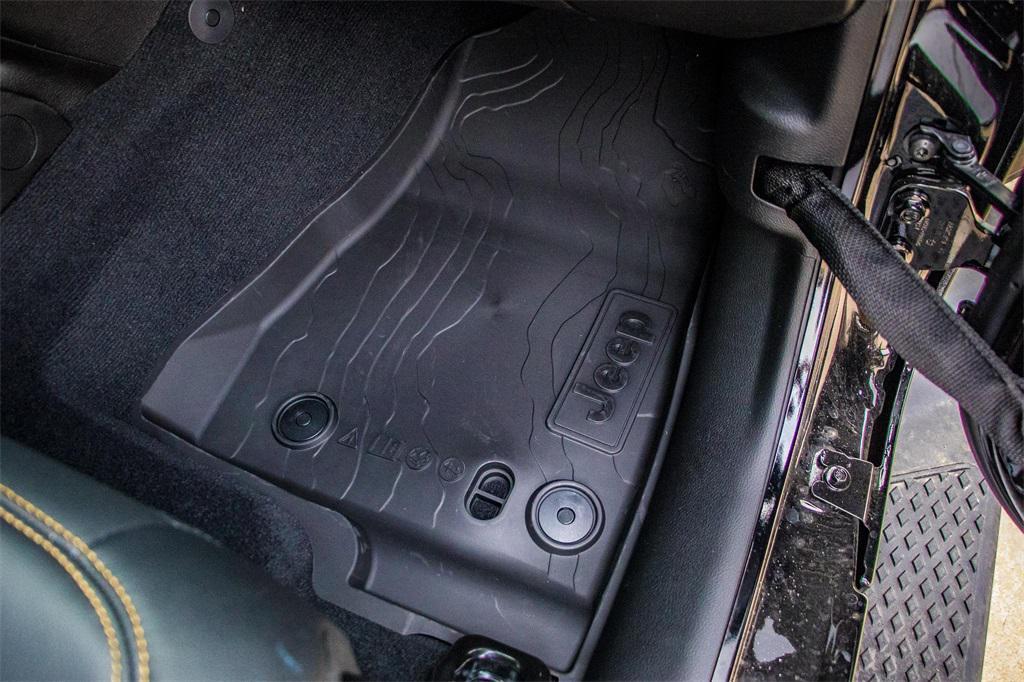 new 2025 Jeep Gladiator car, priced at $45,056