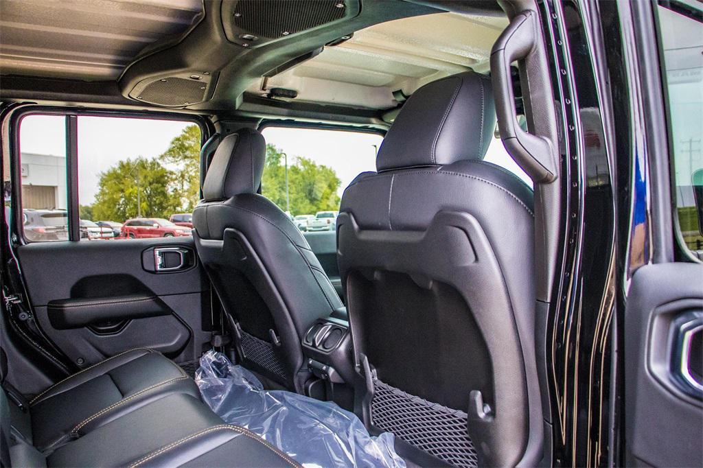 new 2025 Jeep Gladiator car, priced at $45,056