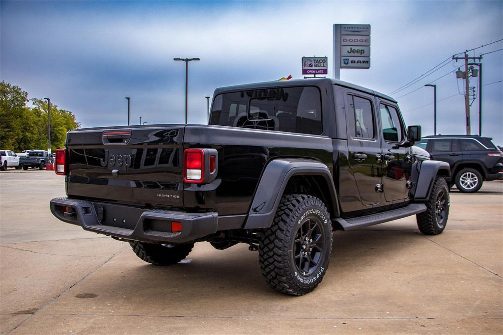 new 2025 Jeep Gladiator car, priced at $45,056