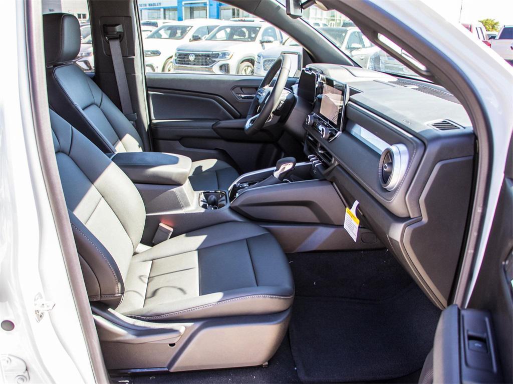 new 2025 Chevrolet Colorado car, priced at $39,014