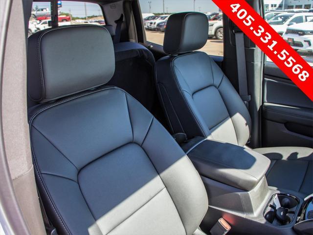 new 2025 Chevrolet Colorado car, priced at $44,460