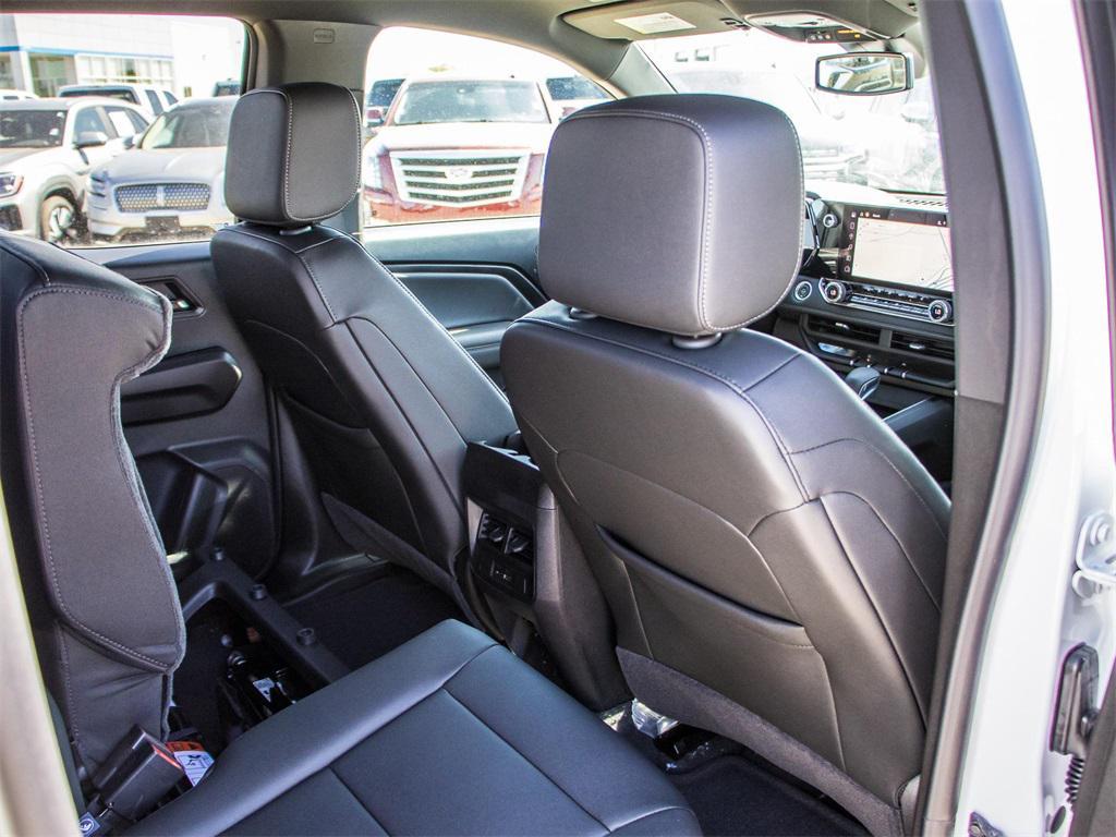 new 2025 Chevrolet Colorado car, priced at $39,014