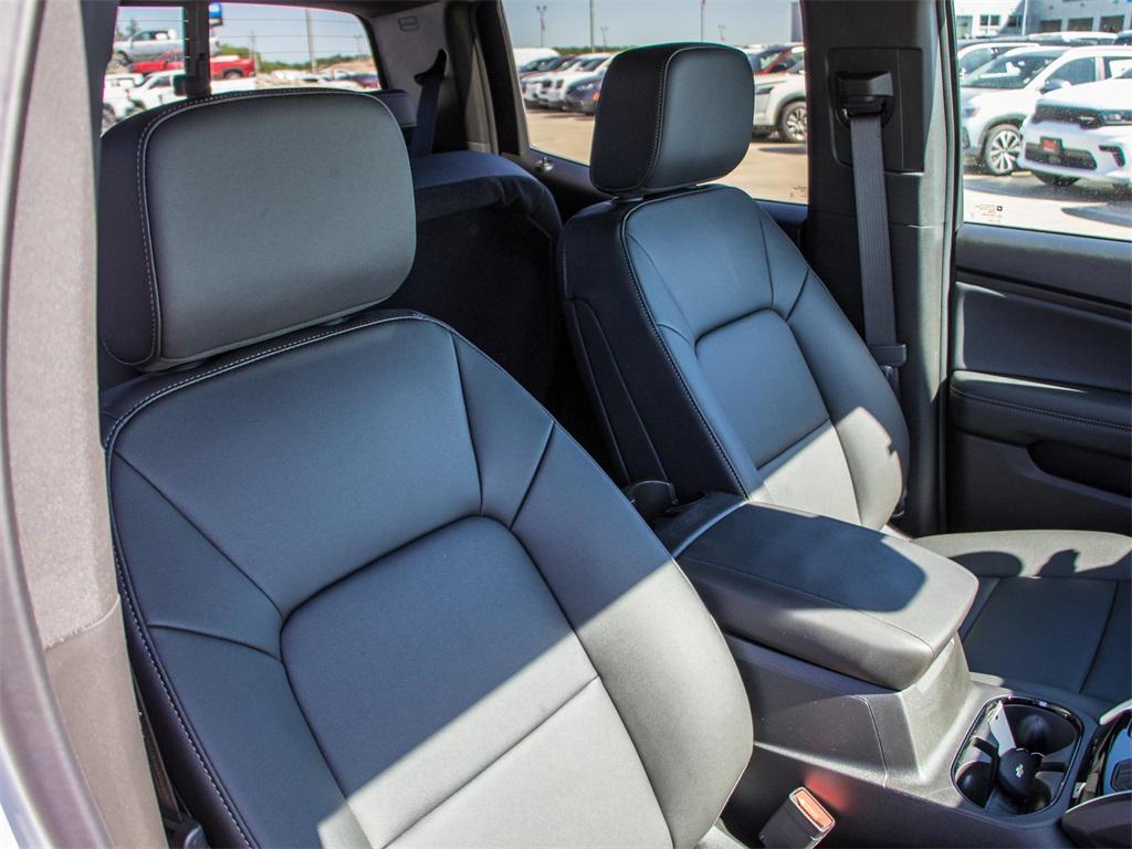 new 2025 Chevrolet Colorado car, priced at $39,014