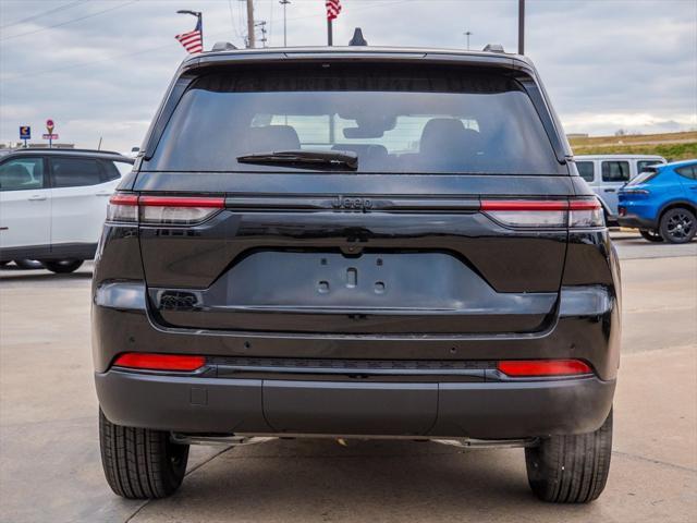 new 2025 Jeep Grand Cherokee car, priced at $41,030