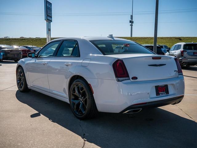 used 2022 Chrysler 300 car, priced at $28,988