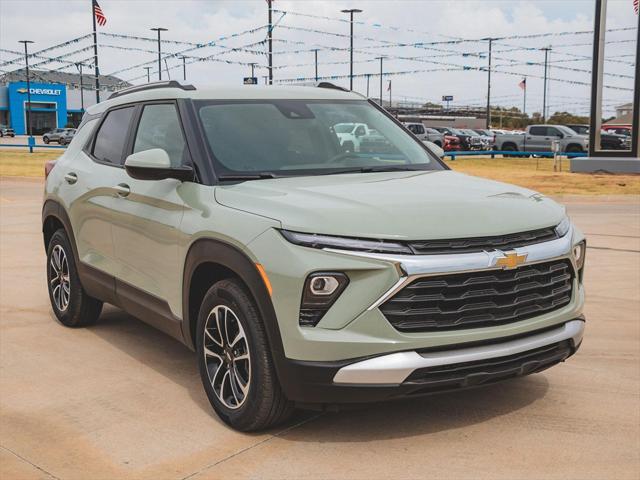 new 2025 Chevrolet TrailBlazer car, priced at $27,475