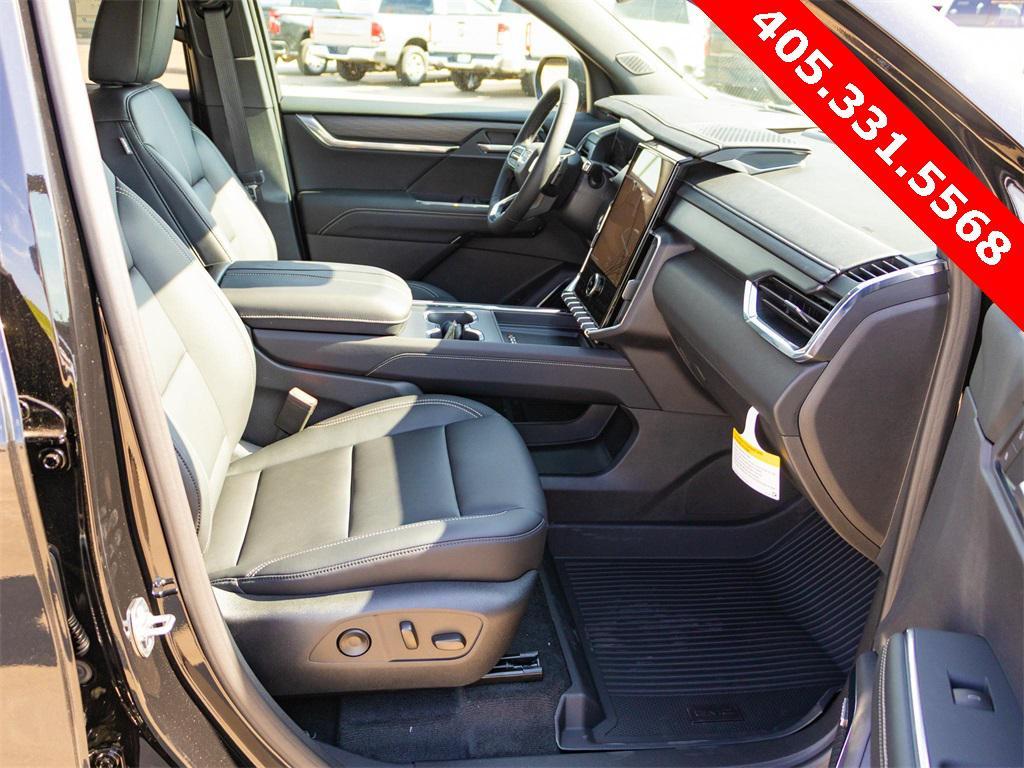 new 2025 GMC Acadia car, priced at $48,815