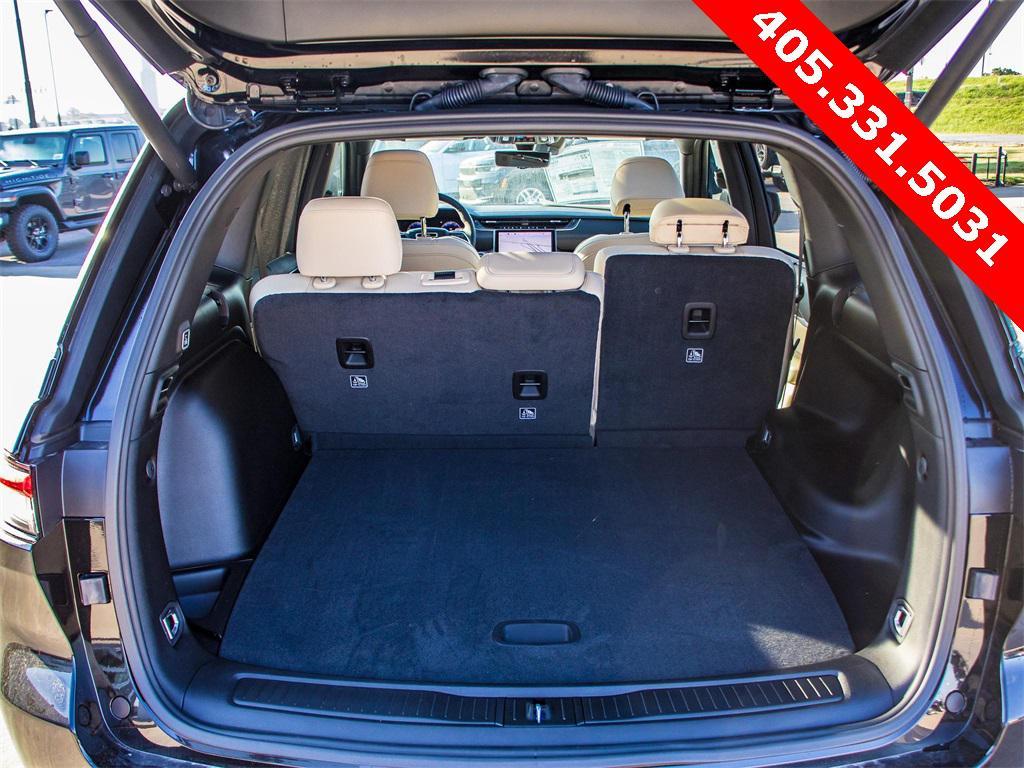 new 2025 Jeep Grand Cherokee car, priced at $48,671