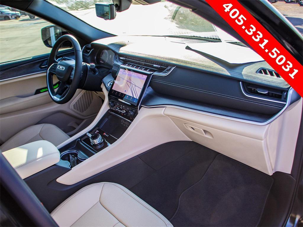 new 2025 Jeep Grand Cherokee car, priced at $48,671