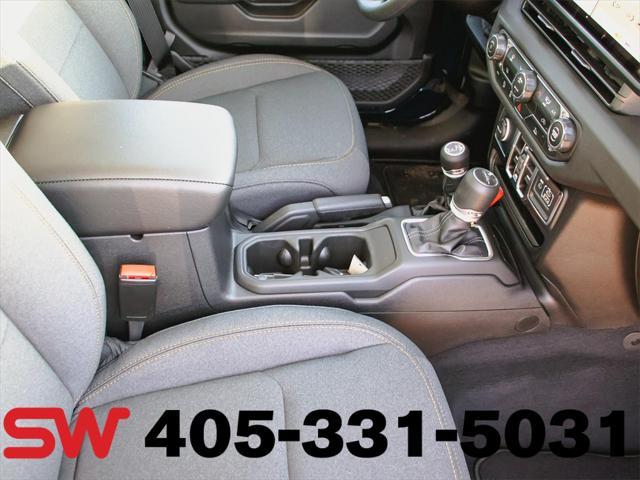 new 2025 Jeep Gladiator car, priced at $42,185