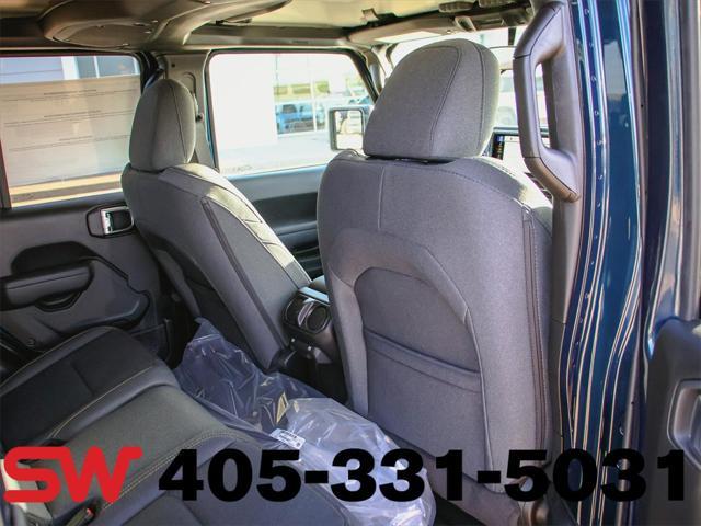 new 2025 Jeep Gladiator car, priced at $42,185