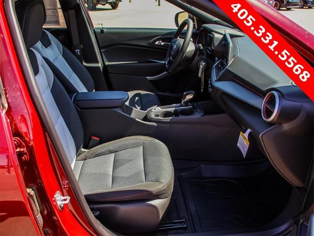 new 2025 Chevrolet Trax car, priced at $25,520