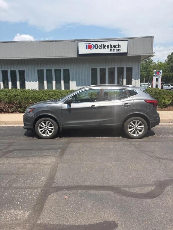 used 2017 Nissan Rogue Sport car, priced at $10,000