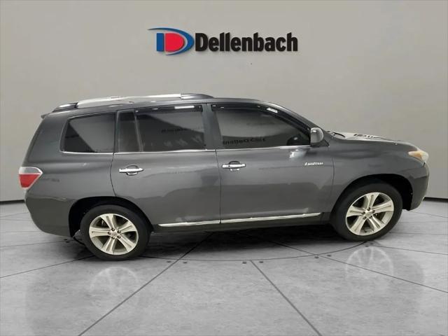 used 2013 Toyota Highlander car, priced at $14,500