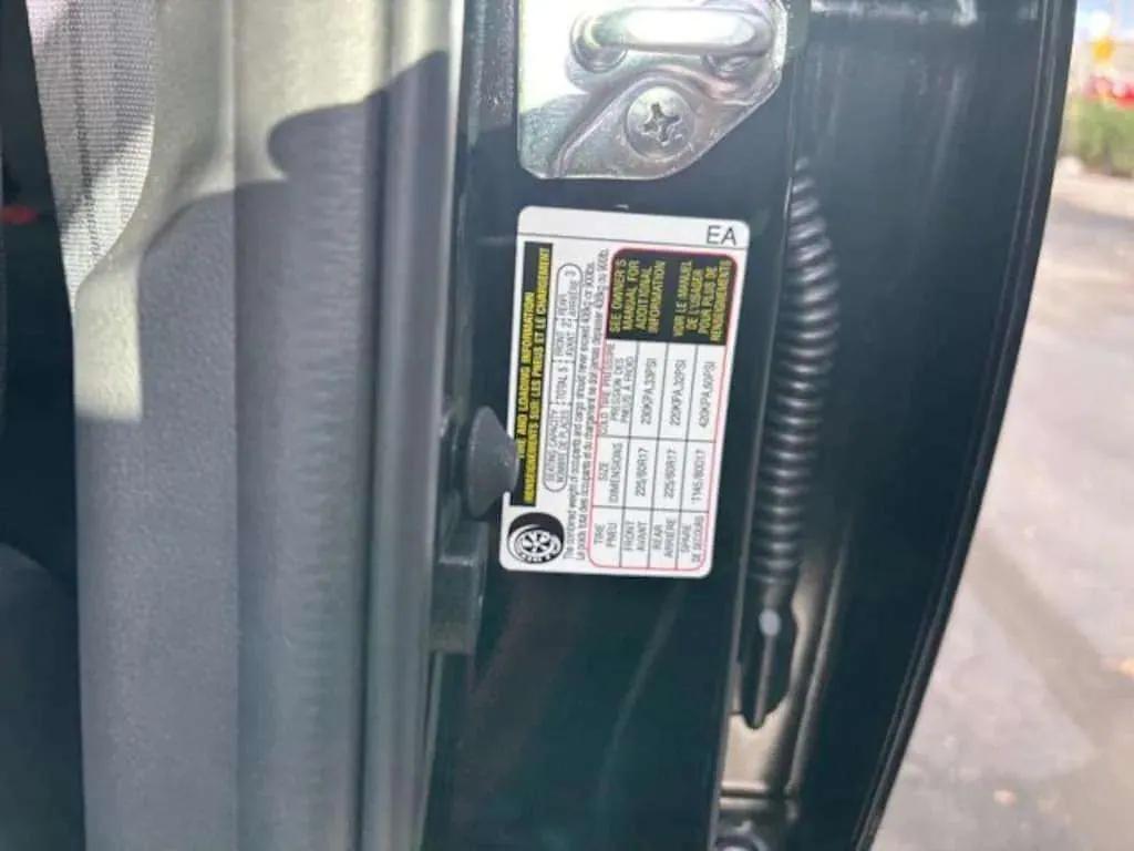new 2025 Subaru Forester car, priced at $35,077