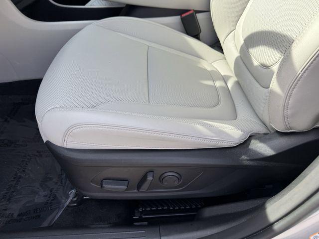 used 2025 Hyundai TUCSON Hybrid car, priced at $34,991