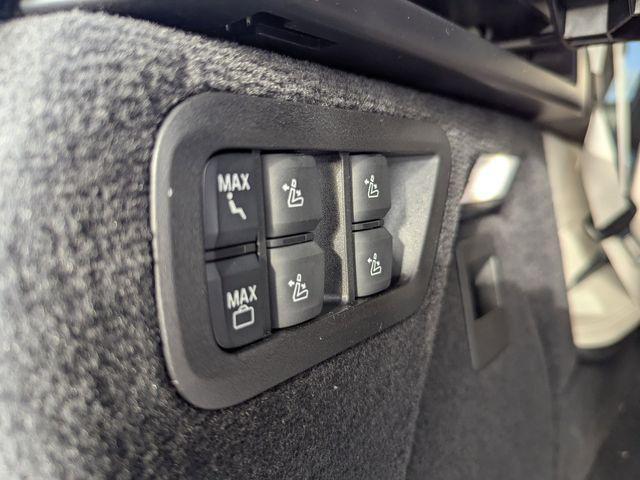 new 2026 BMW X7 car, priced at $125,625