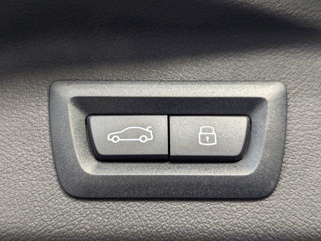 new 2026 BMW X7 car, priced at $125,625