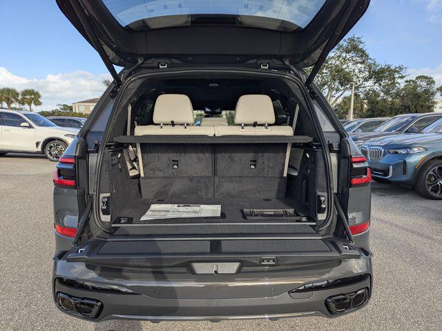new 2026 BMW X7 car, priced at $125,625
