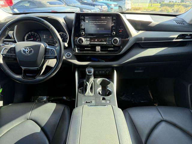 used 2021 Toyota Highlander car, priced at $26,461