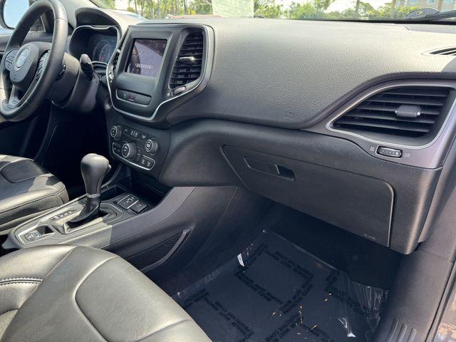 used 2019 Jeep Cherokee car, priced at $15,792