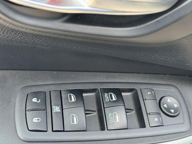 used 2019 Jeep Cherokee car, priced at $15,792