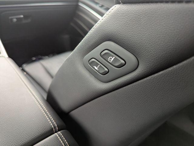 used 2022 Genesis GV80 car, priced at $43,371