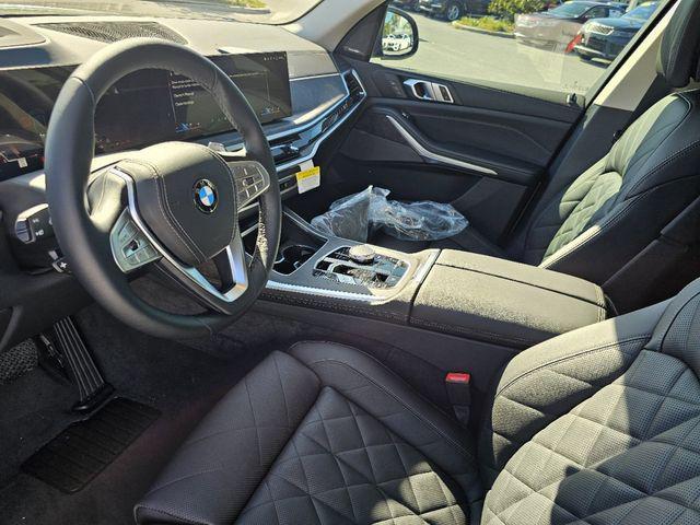 new 2025 BMW X7 car, priced at $92,375