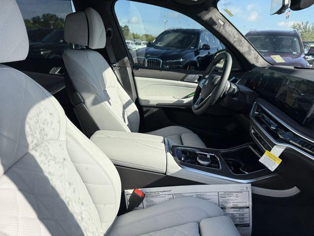 new 2026 BMW X7 car, priced at $89,875
