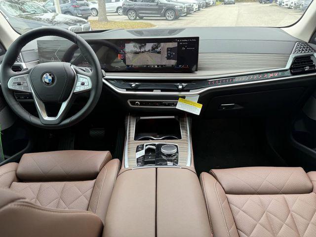 new 2025 BMW X7 car, priced at $91,450