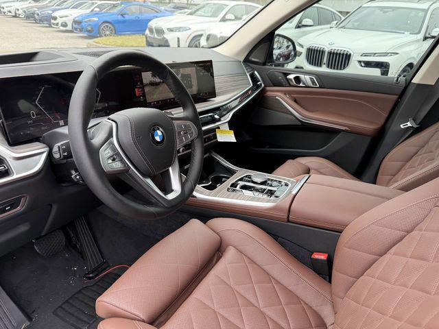 new 2025 BMW X7 car, priced at $91,450