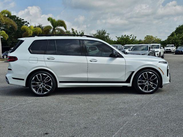 new 2025 BMW X7 car, priced at $113,495