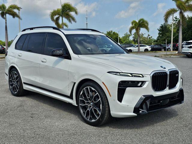 new 2025 BMW X7 car, priced at $113,495