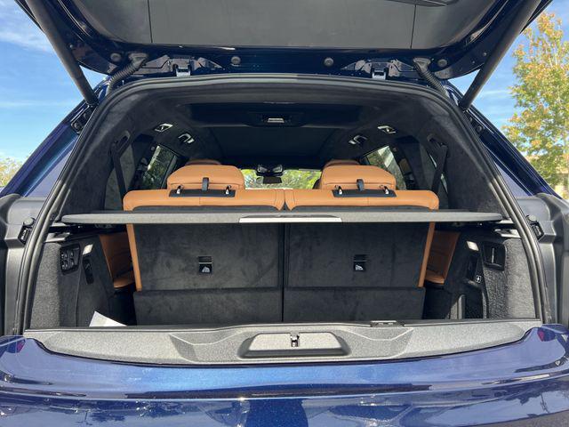 new 2026 BMW X7 car, priced at $106,175