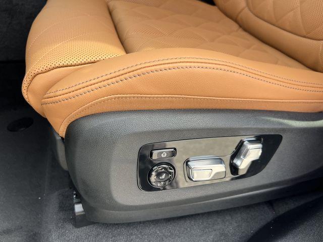 new 2026 BMW X7 car, priced at $106,175