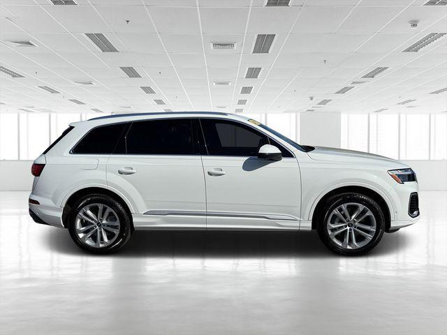 used 2025 Audi Q7 car, priced at $63,692